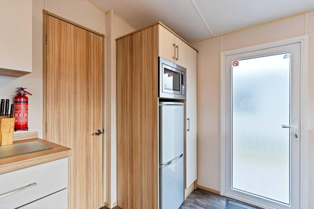 Tattershall Lakes: Sally'S Superior Stay 외부 사진