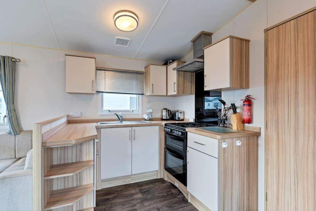 Tattershall Lakes: Sally'S Superior Stay 외부 사진