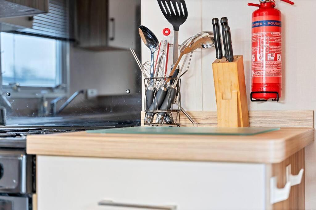 Tattershall Lakes: Sally'S Superior Stay 외부 사진