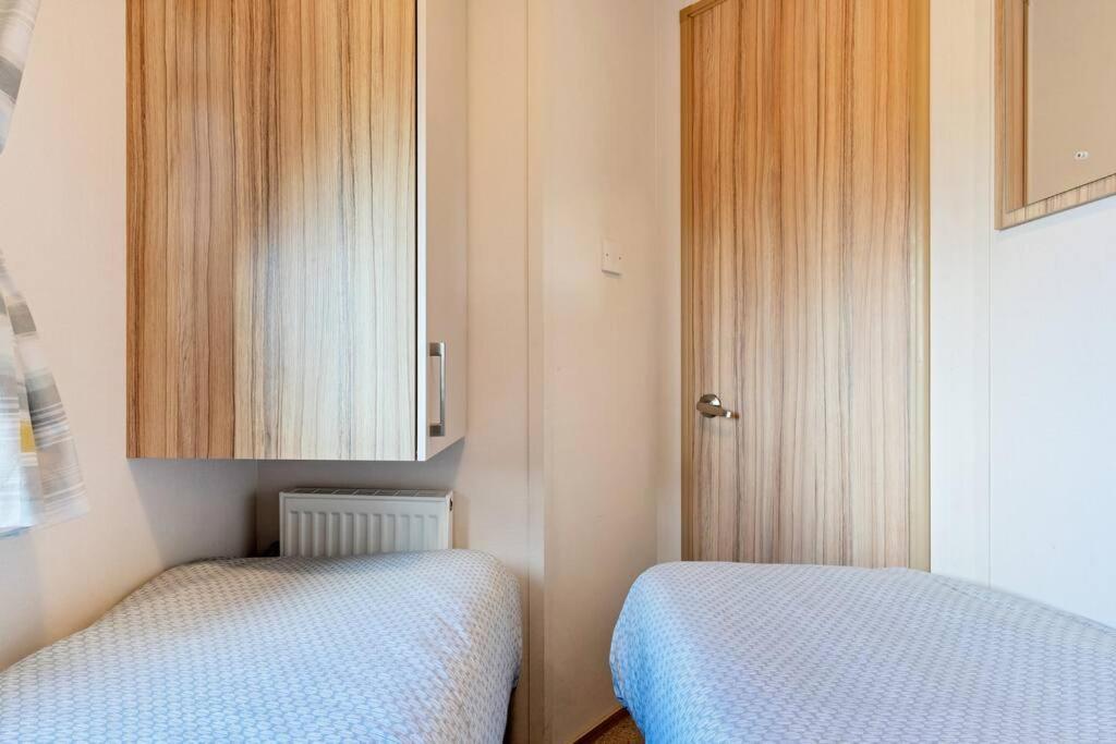 Tattershall Lakes: Sally'S Superior Stay 외부 사진