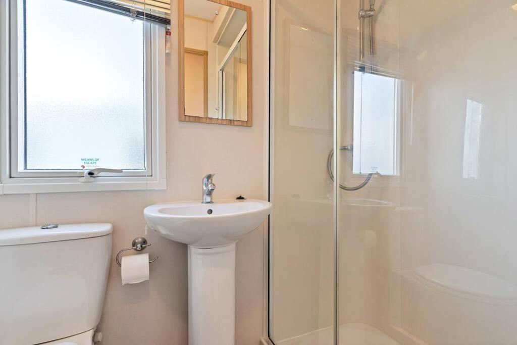 Tattershall Lakes: Sally'S Superior Stay 외부 사진