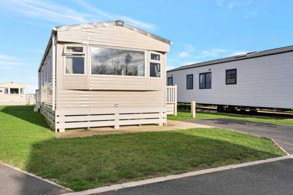 Tattershall Lakes: Sally'S Superior Stay 외부 사진