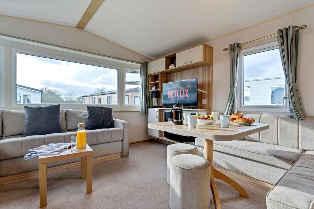 Tattershall Lakes: Sally'S Superior Stay 외부 사진