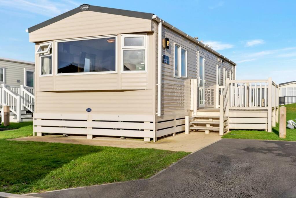 Tattershall Lakes: Sally'S Superior Stay 외부 사진