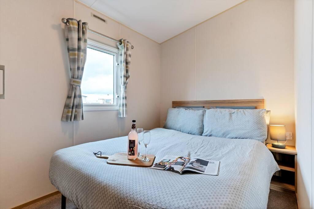 Tattershall Lakes: Sally'S Superior Stay 외부 사진