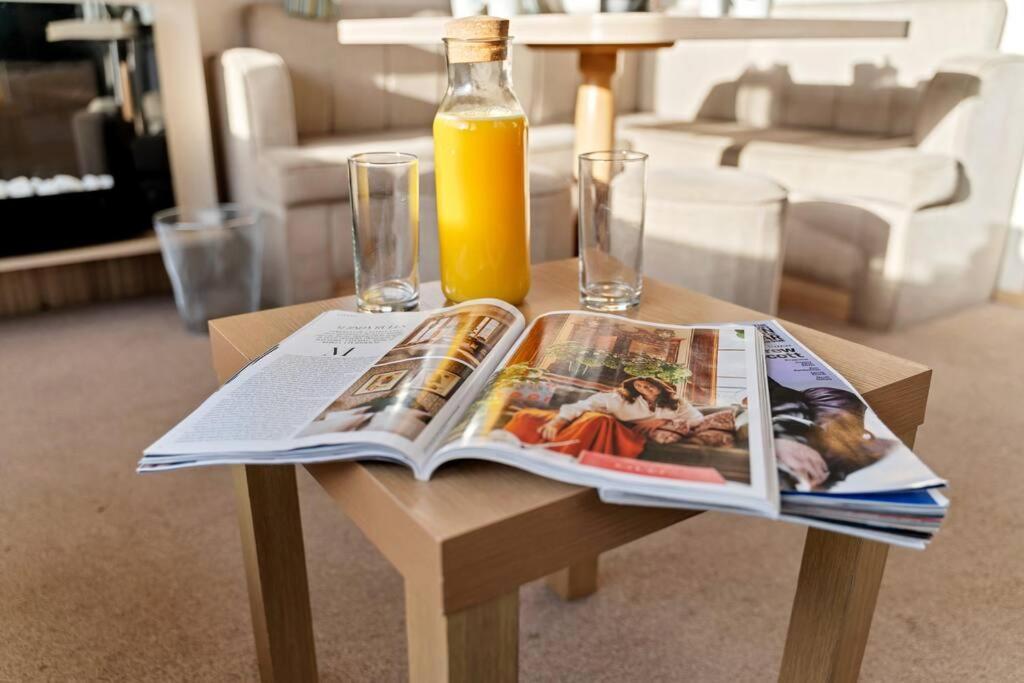 Tattershall Lakes: Sally'S Superior Stay 외부 사진
